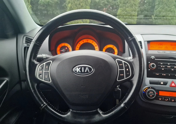 Kia Ceed cena 17999 przebieg: 200000, rok produkcji 2008 z Gostynin małe 407